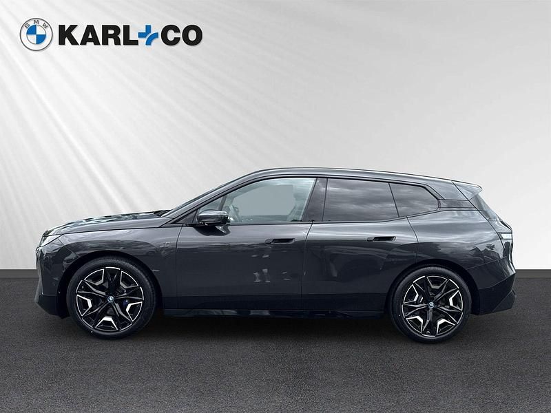 Grau Gebraucht 2023 BMW iX Performance SUV | 71.888 € (Guter Preis) - Bild 1/4