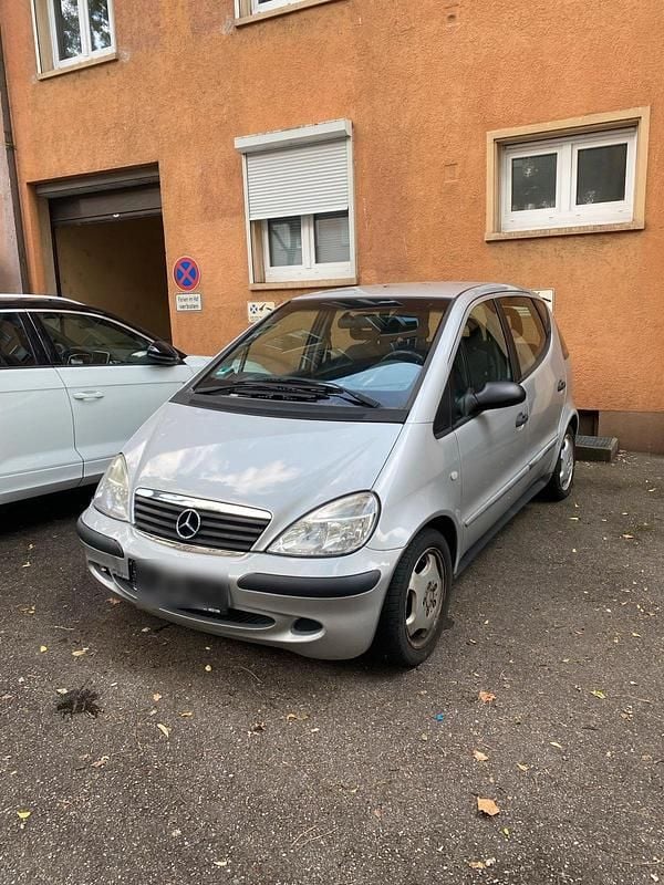 Silber Gebraucht 2002 Mercedes A160 Kleinwagen | 300 € (Superpreis) - Bild 1/4