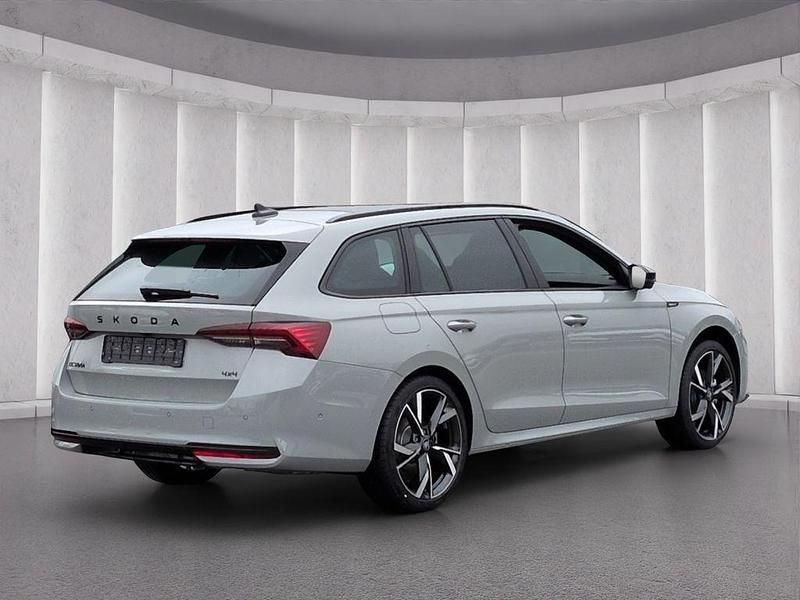 Neu Skoda Octavia SportLine 204 PS (150 kW) 2025 Grau Kombi