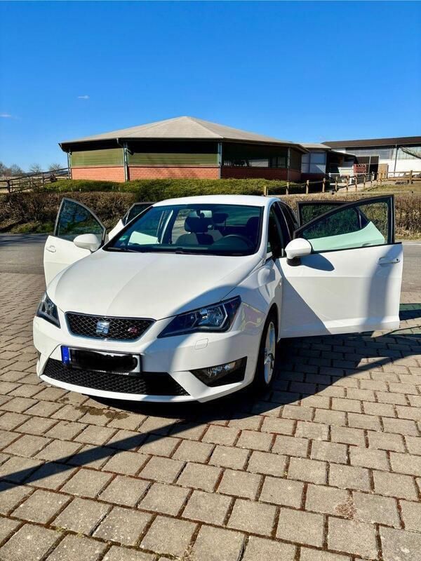 Weiß Gebraucht 2015 Seat Ibiza FR Kleinwagen | 7.500 € (Fairer Preis) - Bild 1/4