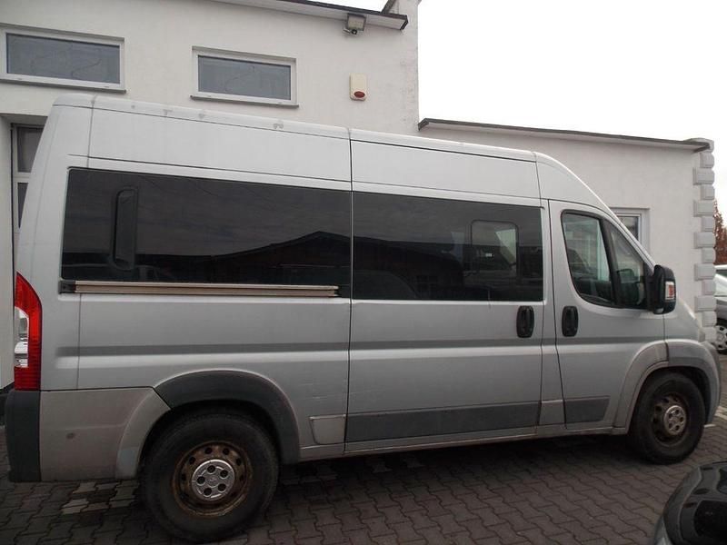 Gebraucht Peugeot Boxer 150 PS (110 kW) 2012 Silber Van