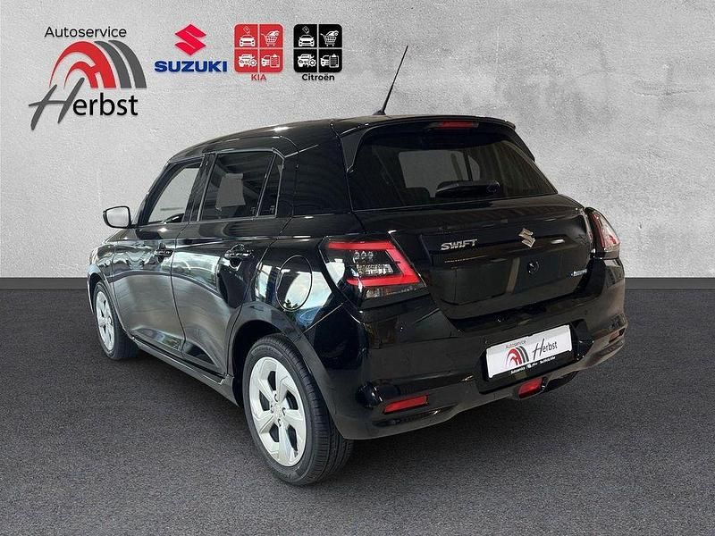 Neu Suzuki Swift Comfort 83 PS (61 kW) 2025 Schwarz Kleinwagen