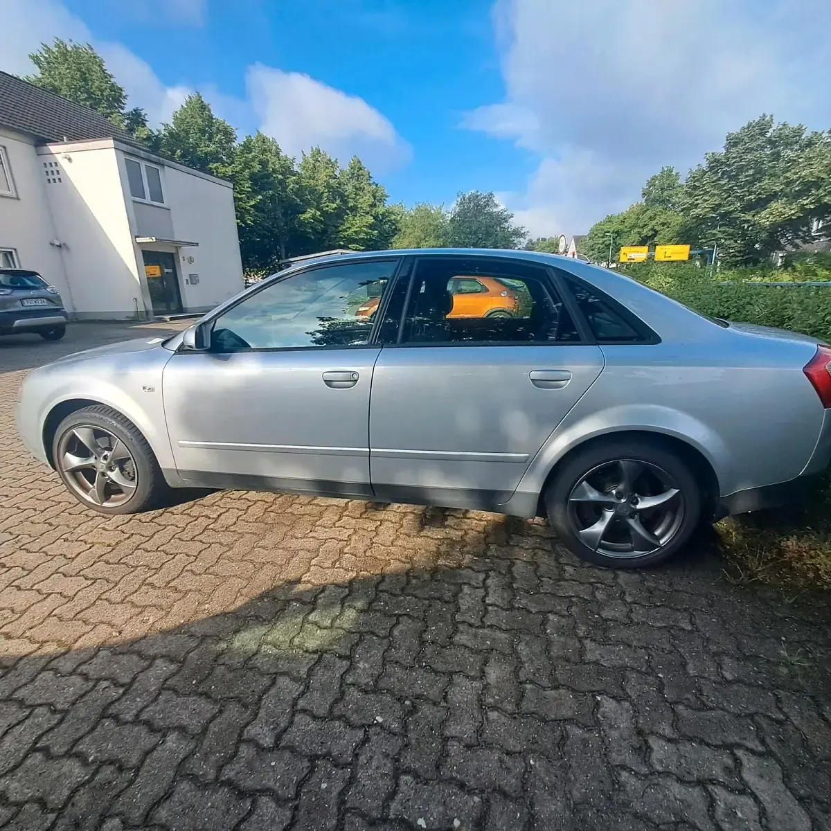 Gebraucht Audi A4 131 PS (96 kW) 2002 Silber Limousine