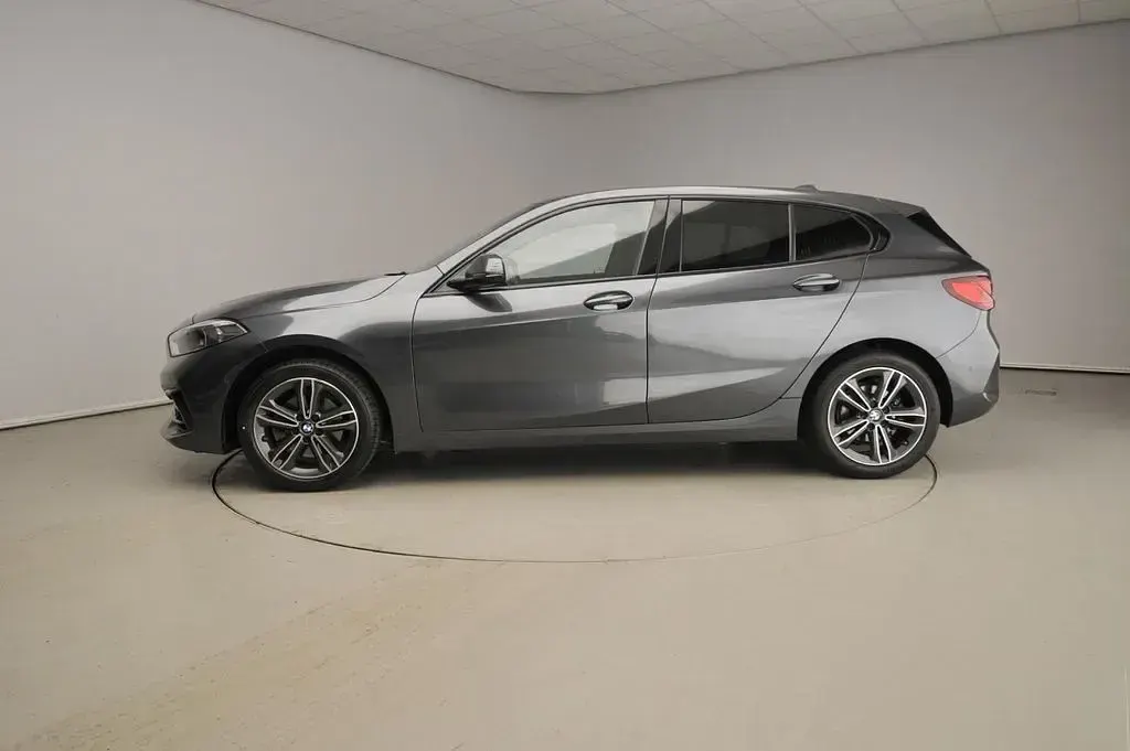 Gebraucht BMW 116 Sport Line 109 PS (80 kW) 2021 Grau Kleinwagen