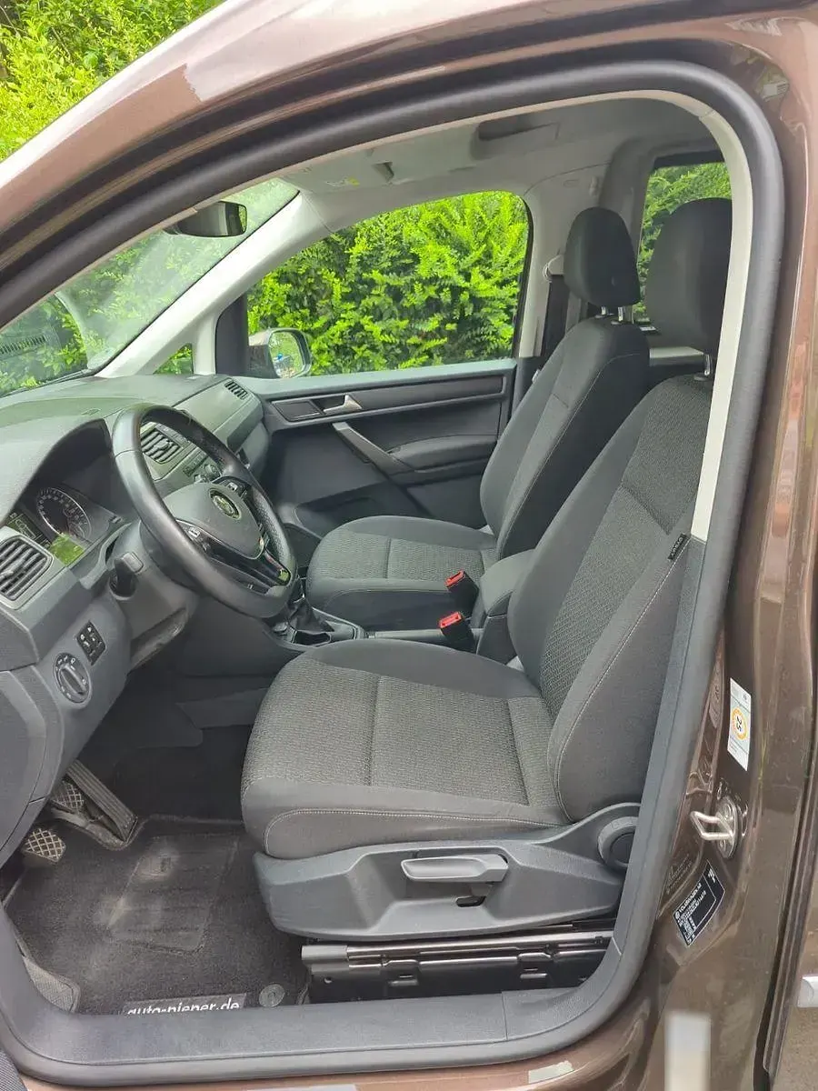 Gebraucht VW Caddy 131 PS (96 kW) 2020 Braun Van / Kleinbus