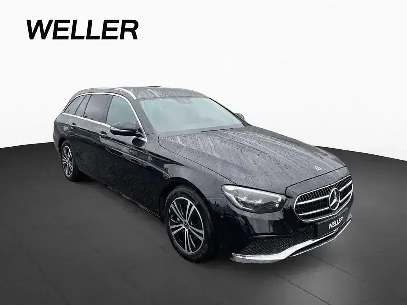 Gebraucht Mercedes E200 Avantgarde 197 PS (144 kW) 2022 Schwarz (schwarz) Kombi