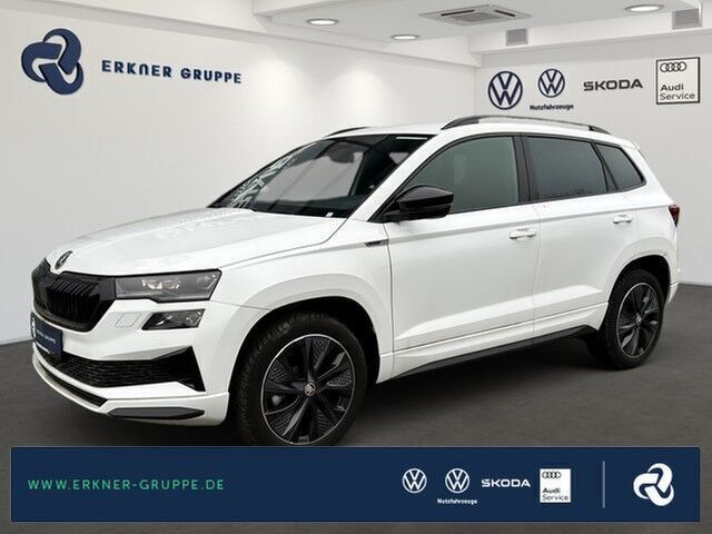 Moonweiss metallic Gebraucht 2023 Skoda Karoq SportLine SUV | 35.890 € (Etwas zu teuer) - Bild 1/4