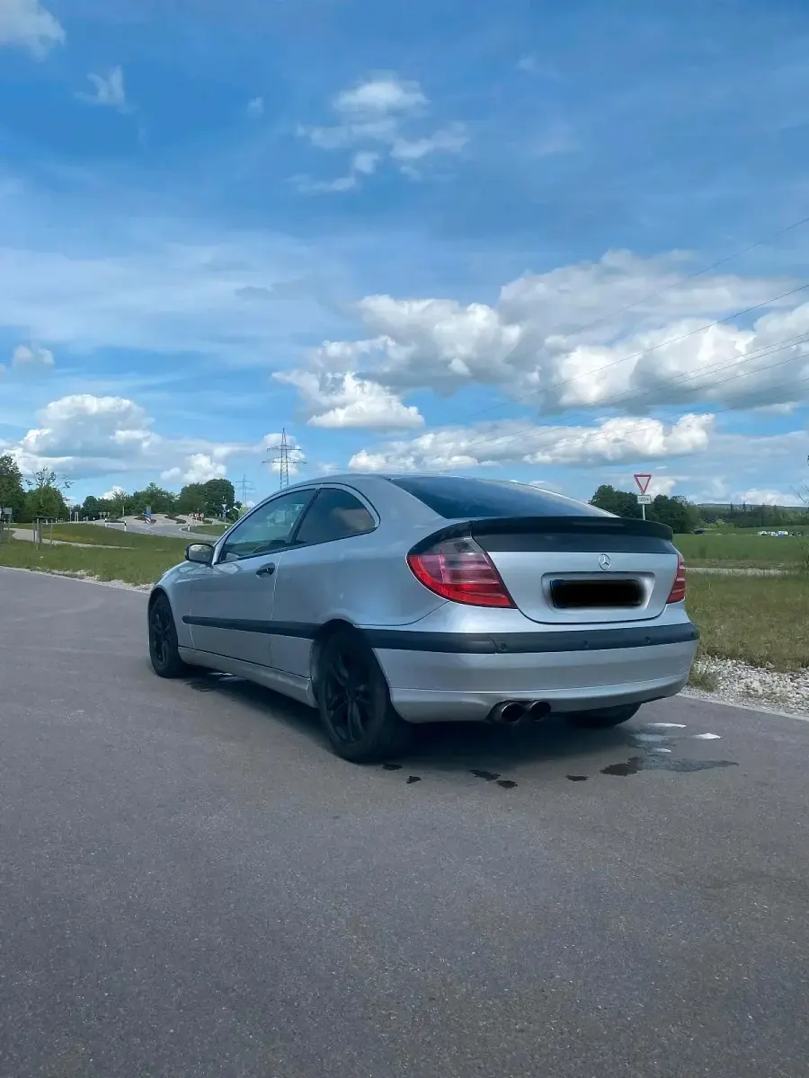 Gebraucht Mercedes C200 163 PS (119 kW) 2004 Grau Coupé