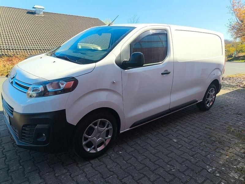 Gebraucht Citroën Jumpy 145 PS (106 kW) 2022 Weiß Van / Kleinbus