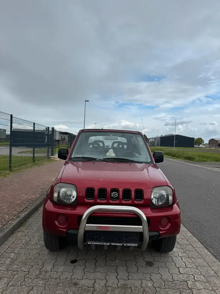 Second-hand Suzuki Jimny 86 CP (63 kW) 2000 Roșu SUV