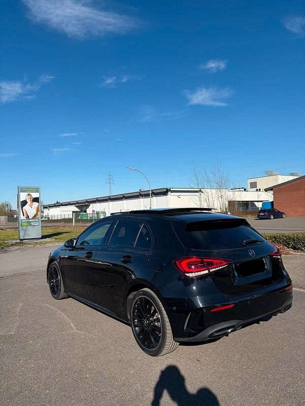 Gebraucht Mercedes A250 AMG 218 PS (160 kW) 2021 Schwarz Kleinwagen
