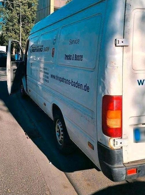 Second-hand VW LT 75 CP (55 kW) 2000 Alb Monovolum