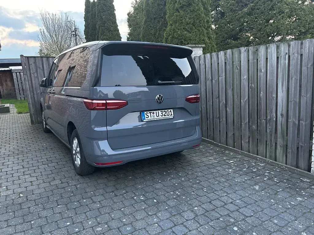 Używany VW T7 150 KM (110 kW) 2025 Szary Van