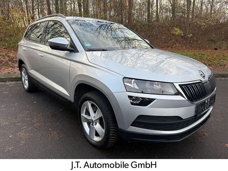Silber Gebraucht 2018 Skoda Karoq Ambition SUV | 12.999 € (Fairer Preis) - Bild 1/4