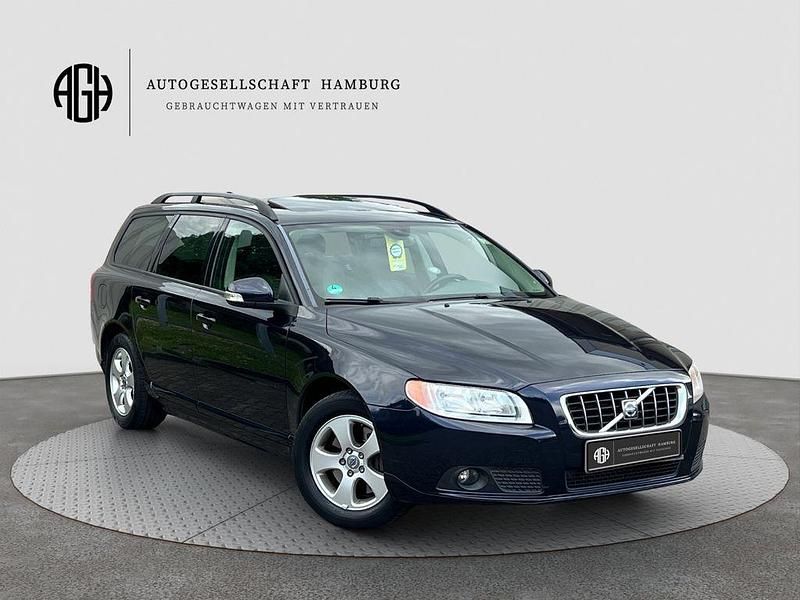Blau Gebraucht 2008 Volvo V70 Momentum Kombi | 9.449 € (Etwas zu teuer) - Bild 1/4