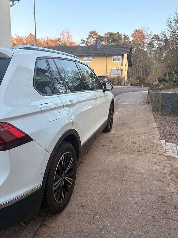 Gebraucht VW Tiguan Active 150 PS (110 kW) 2022 Weiß SUV