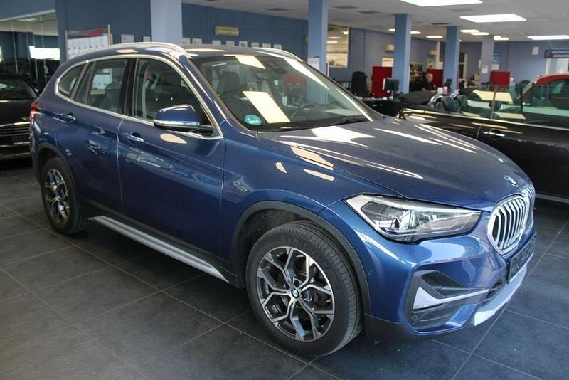 Blau Gebraucht 2022 BMW X1 xLine SUV | 27.980 € (Superpreis) - Bild 1/4