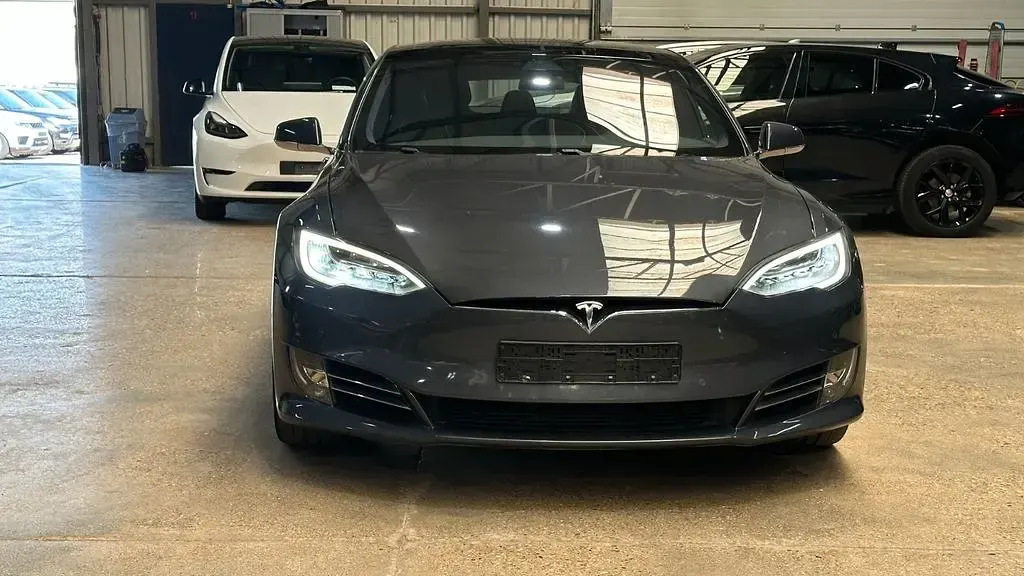 Gebraucht Tesla Model S Performance 386 kW (525 PS) 2018 Grau Kleinwagen