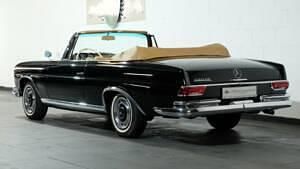 Gebraucht Mercedes 220 SE 120 PS (88 kW) 1963 Schwarz Cabrio