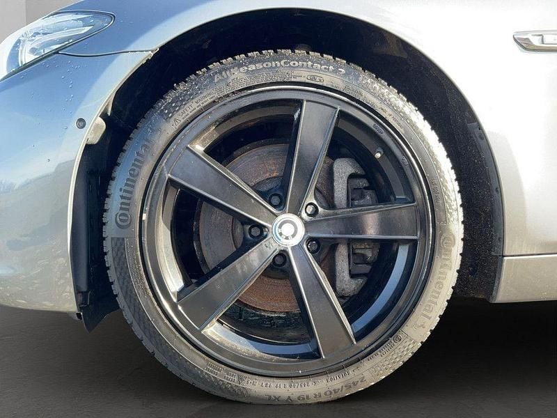 Gebraucht BMW 530 258 PS (189 kW) 2013 Grau Limousine