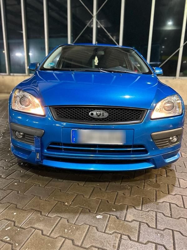 Blau Gebraucht 2007 Ford Focus Kleinwagen | 1.600 € (Fairer Preis) - Bild 1/4