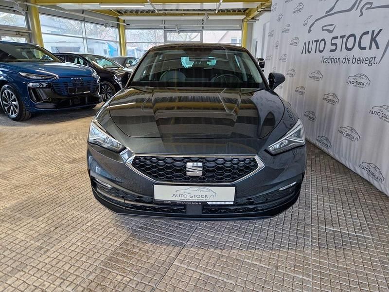 Gebraucht Seat Leon Style 131 PS (96 kW) 2020 Grau Limousine