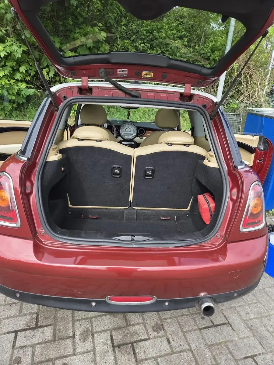Używany Mini Cooper 120 KM (88 kW) 2007 Czerwony Hatchback