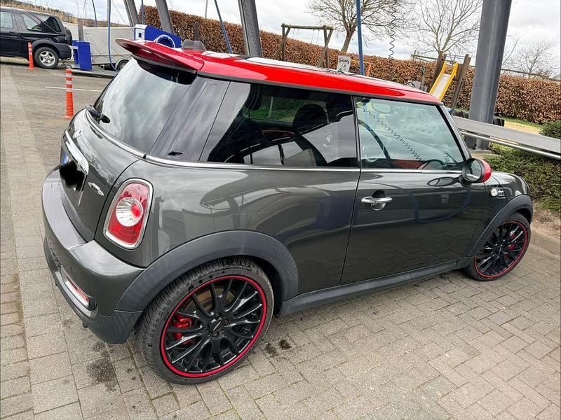 Gebraucht Mini John Cooper Works 211 PS (155 kW) 2011 Kleinwagen