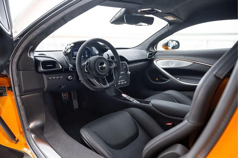 Neu McLaren Artura 680 PS (500 kW) 2025 Orange