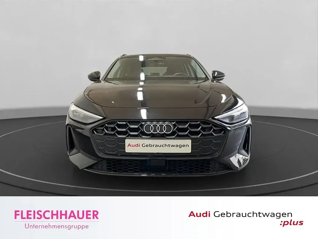 Gebraucht Audi A5 Sport 150 PS (110 kW) 2025 Mythosschwarz metallic Kombi