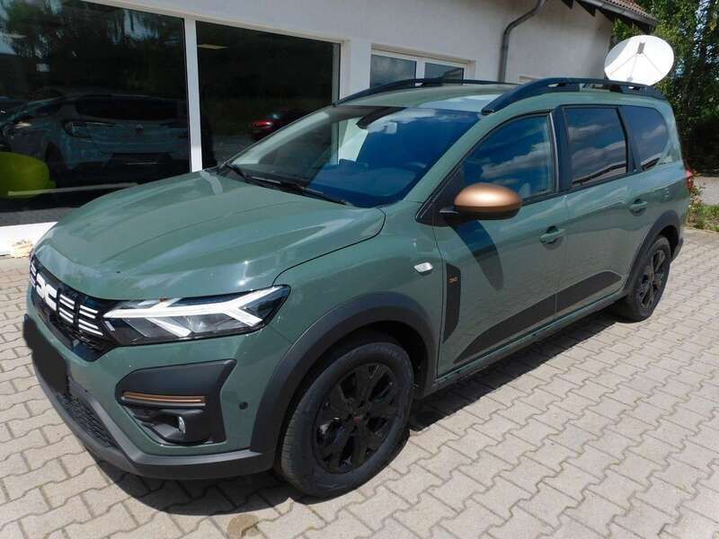 Safarigrüngrau Gebraucht 2025 Dacia Jogger Extreme Kombi | 27.350 € (Fairer Preis) - Bild 1/4