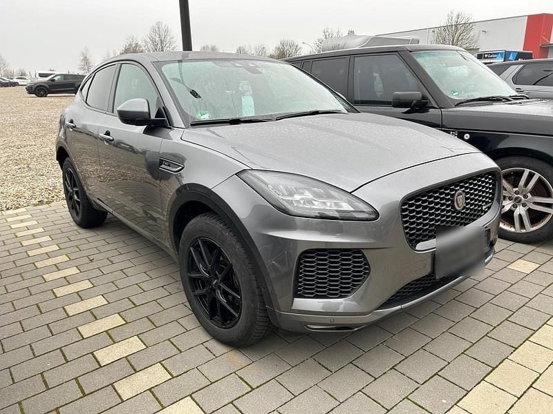 Grau Gebraucht 2020 Jaguar E-Pace R-Dynamic SUV | 17.900 € (Superpreis) - Bild 1/3