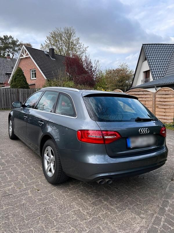 Gebraucht Audi A4 Ambiente 143 PS (105 kW) 2013 Kombi