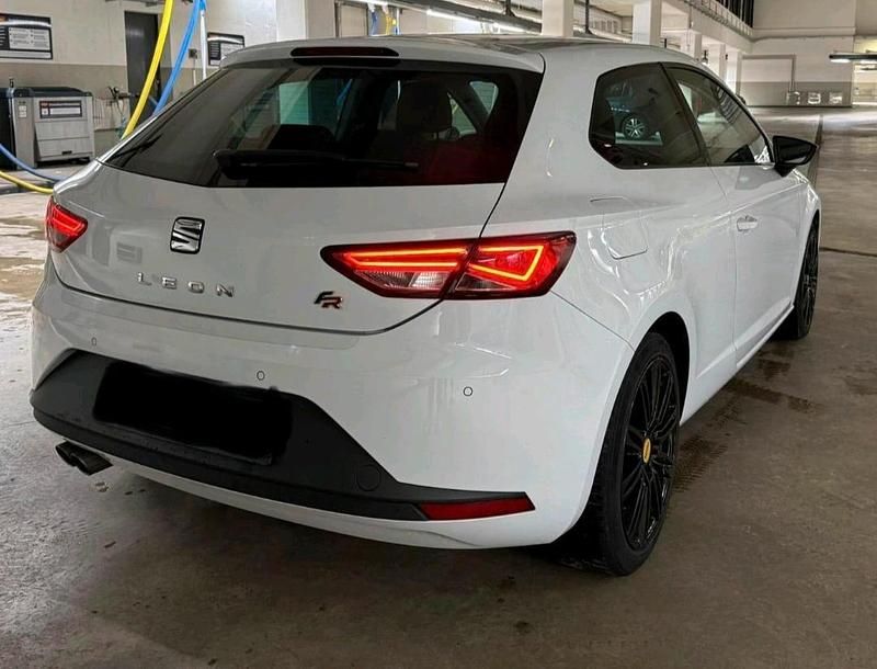 Gebraucht Seat Leon FR 150 PS (110 kW) 2016 Weiß Coupé