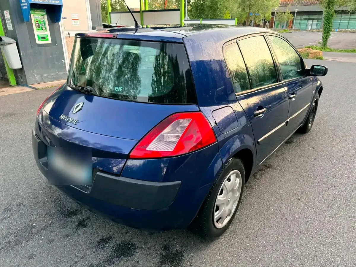 Gebraucht Renault Mégane 120 PS (88 kW) 2004 Blau Limousine