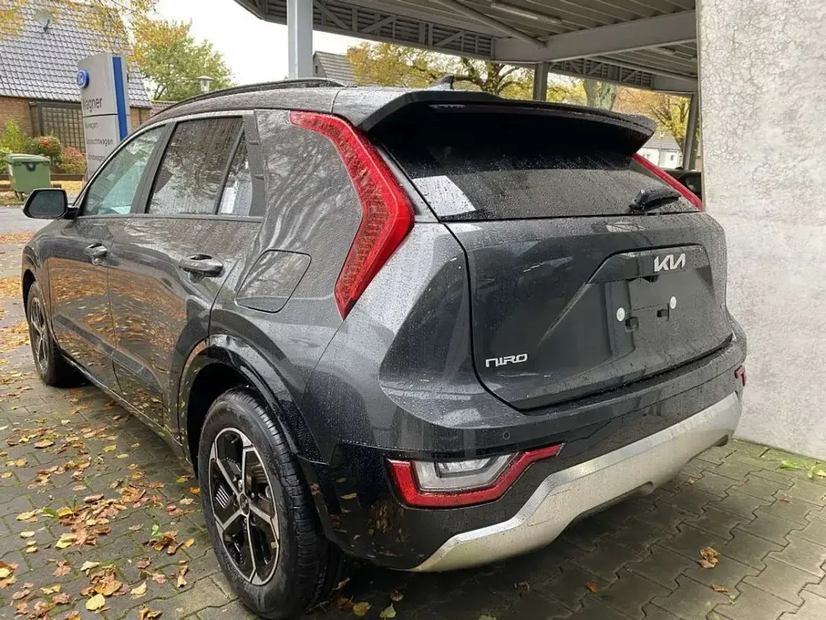 Nowe Kia Niro Vision 128 KM (94 kW) 2026 Szary SUV