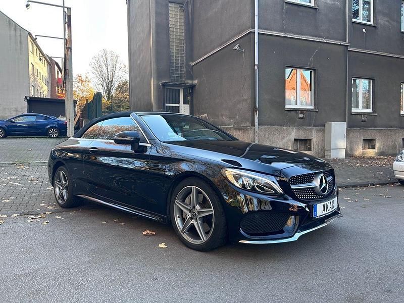 Gebraucht Mercedes C300 AMG line 245 PS (180 kW) 2017 Schwarz Cabrio