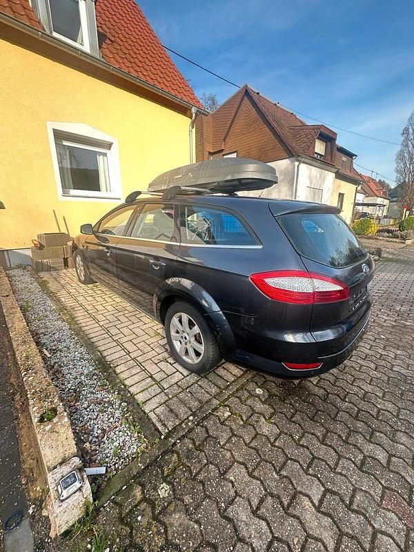 Gebraucht Ford Mondeo 140 PS (102 kW) 2010 Kombi