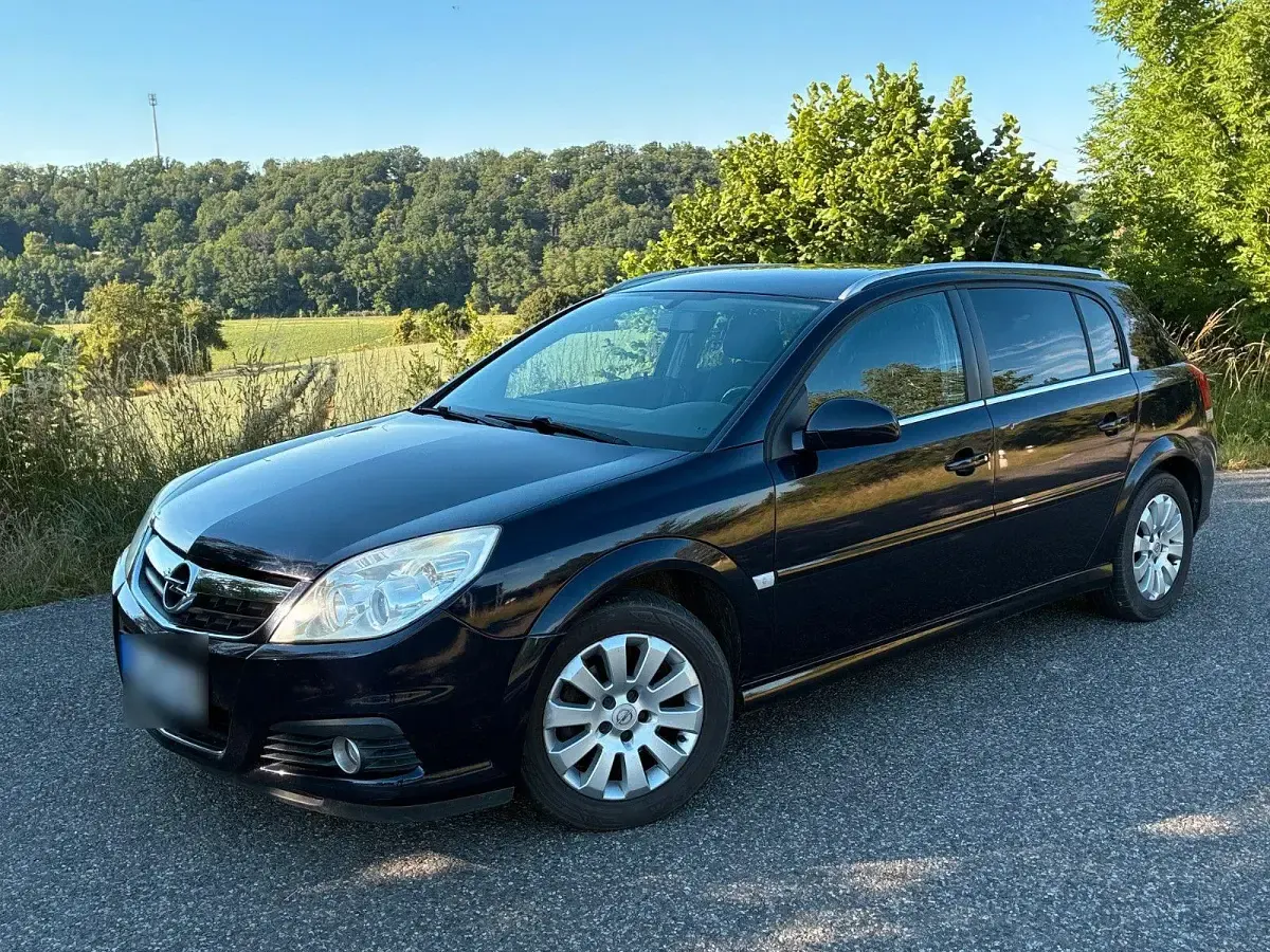 Gebraucht Opel Signum Edition 140 PS (102 kW) 2007 Blau Kleinwagen