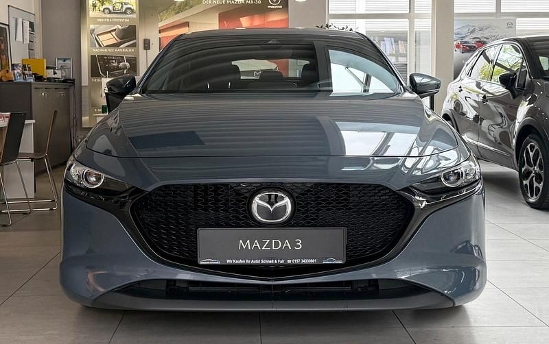 Gebraucht Mazda 3 Basis 122 PS (89 kW) 2021 Grau Limousine