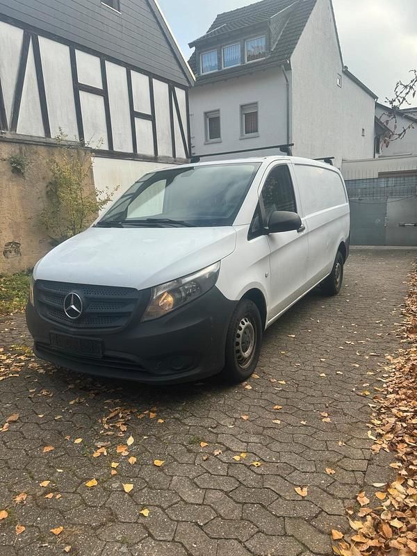 Weiß Gebraucht 2015 Mercedes Vito Van | 6.200 € (Superpreis) - Bild 1/4