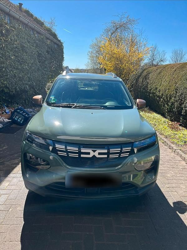 Usata Dacia Spring Extreme 64 kW (88 CV) 2023 Verde Utilitaria