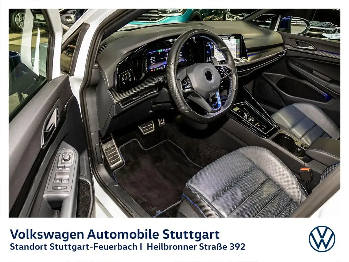 Gebraucht VW Golf VIII R 333 PS (244 kW) 2023 Pure white Limousine