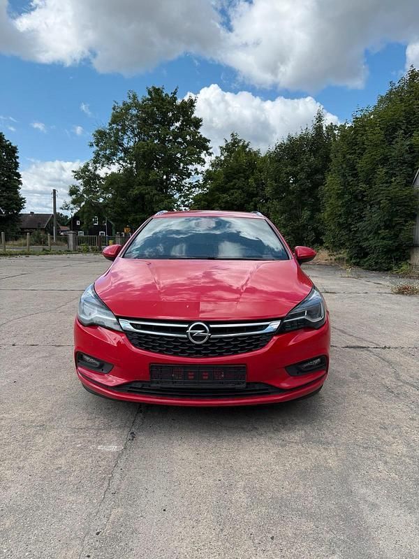 Rot Gebraucht 2016 Opel Astra Kombi | 3.999 € (Fairer Preis) - Bild 1/4