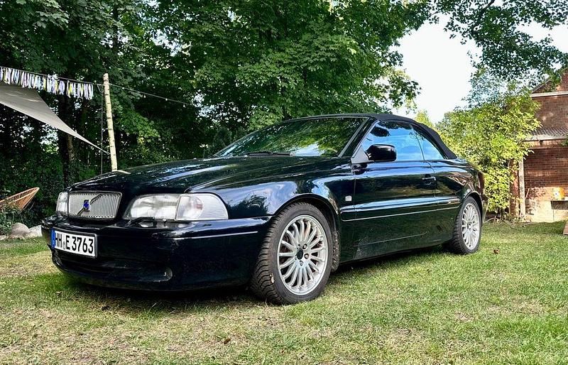 Schwarz Gebraucht 2002 Volvo C70 Comfort Cabrio | 6.450 € (Teuer) - Bild 1/4