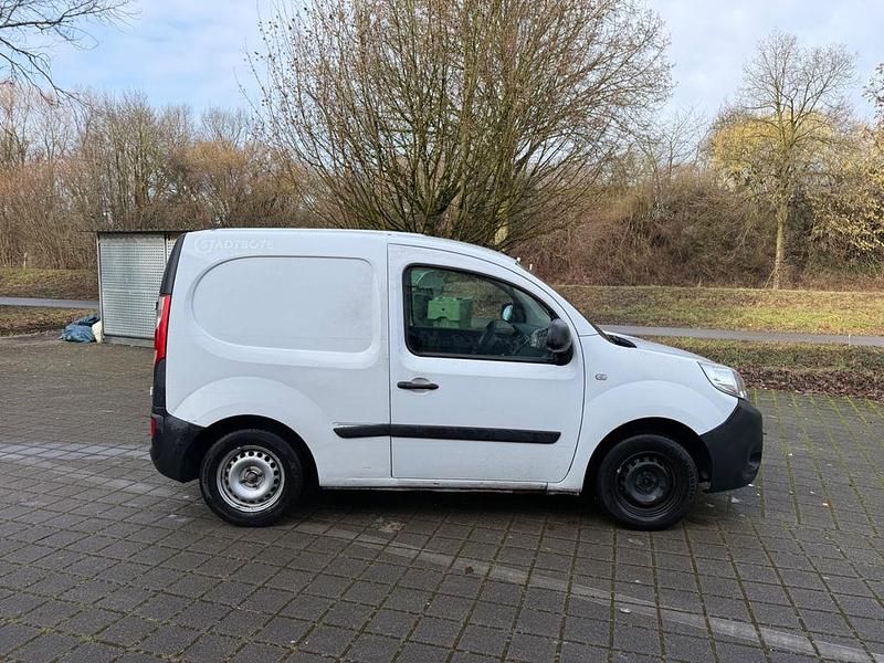 Second-hand Renault Kangoo Basis 75 CP (55 kW) 2017 Alb Monovolum