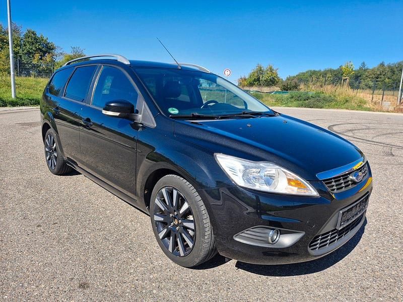 Schwarz Gebraucht 2009 Ford Focus Kombi | 2.399 € (Fairer Preis) - Bild 1/4