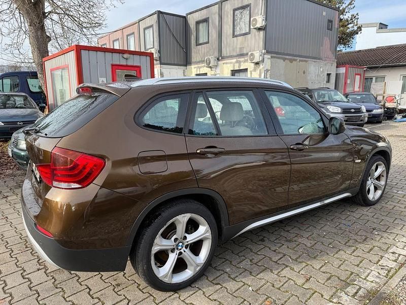 Gebraucht BMW X1 Sport Line 143 PS (105 kW) 2011 Braun SUV