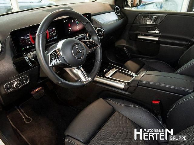 Gebraucht 2024 Mercedes B200 Van / Kleinbus | 34.900 € (Teuer) - Bild 1/3