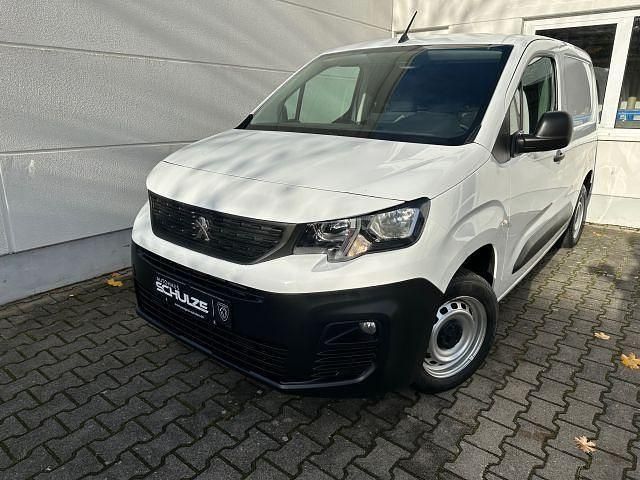 Weiß Gebraucht 2019 Peugeot Partner Premium Van / Kleinbus | 9.650 € (Fairer Preis) - Bild 1/4